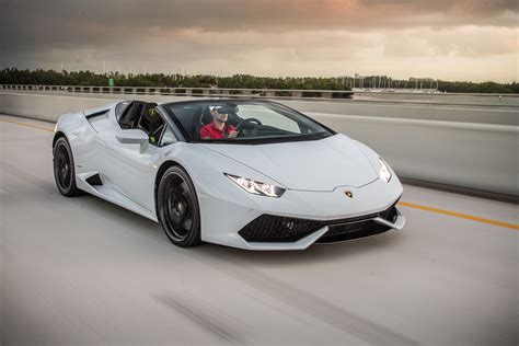 ngsupercars|2016 Lamborghini Huracan LP610.